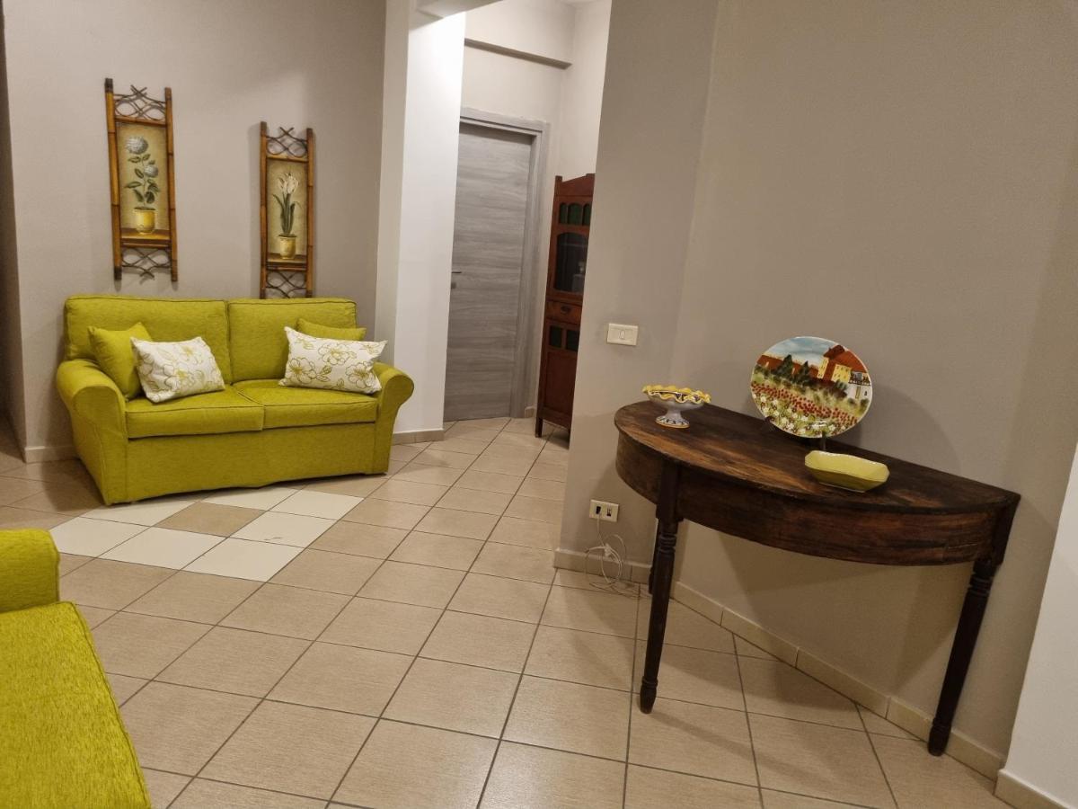 Stesicoro Apartment Catania Luaran gambar
